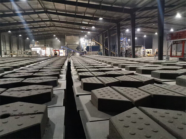 Hollow Block Production Line Interlocking Paver Machine