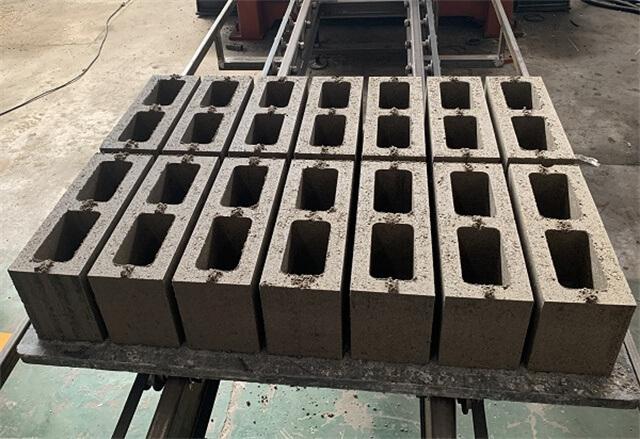 Can block brick making machine use construction and demolition waste to produce blocks, and bricks