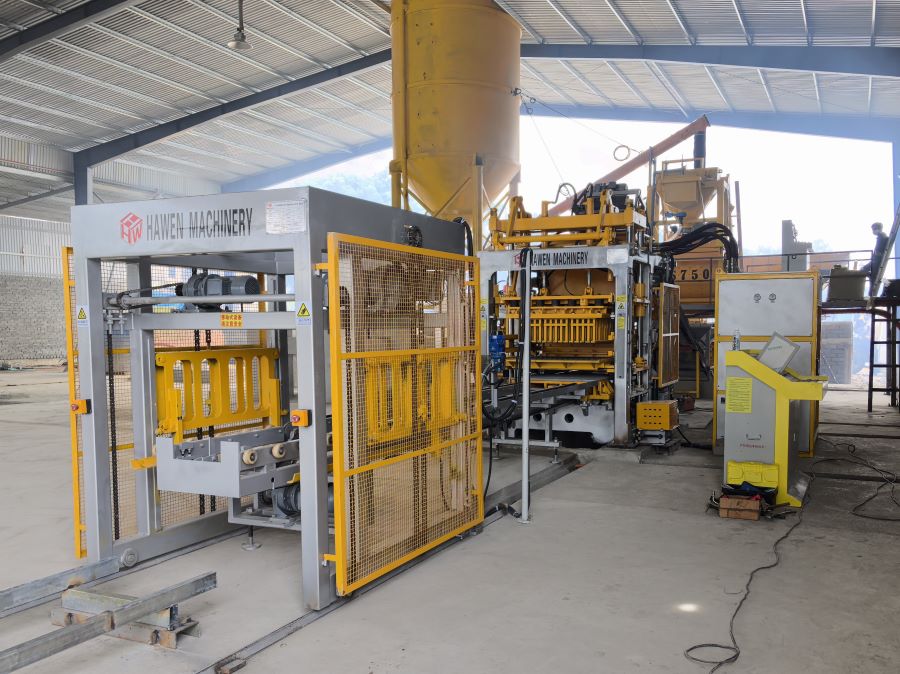 How to Train Operators for a Fully Automatic Concrete Block Machine Line